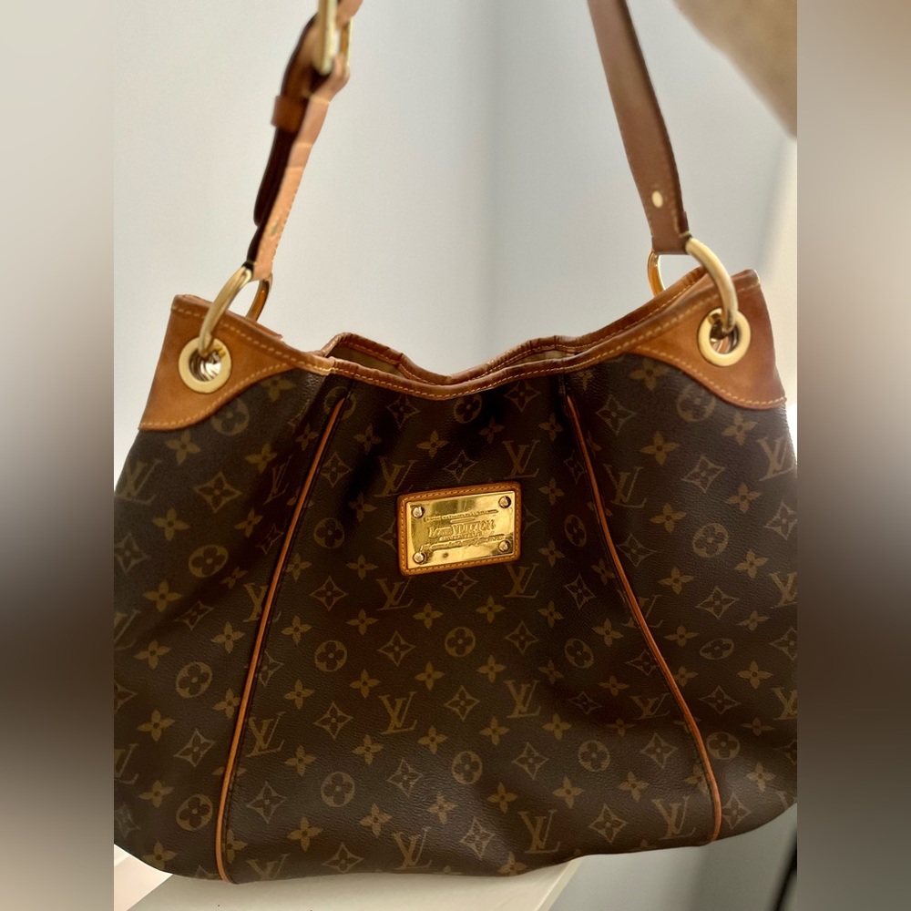 Authentic Louis Vuitton Galliera GM Monogram